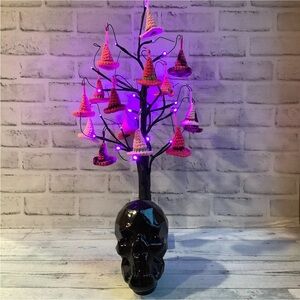 SPOOKY NIGHT Glass Faceted Skull Halloween Decor